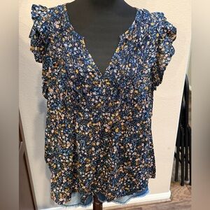 Old Navy Navy Floral V-Neck Ruffle Sleeve Blouse